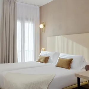 hostal-centric.hotelscatalonia.net/